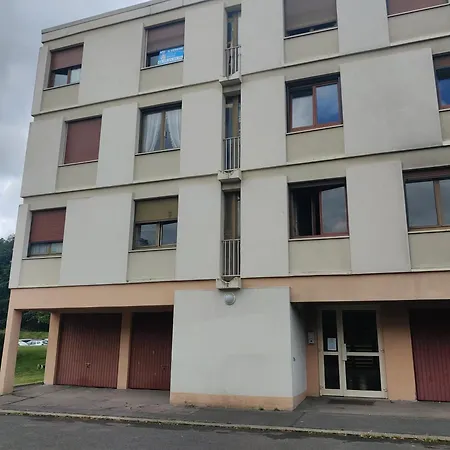 Lit Double Proche Gare Et Toutes Commodites Homestay *